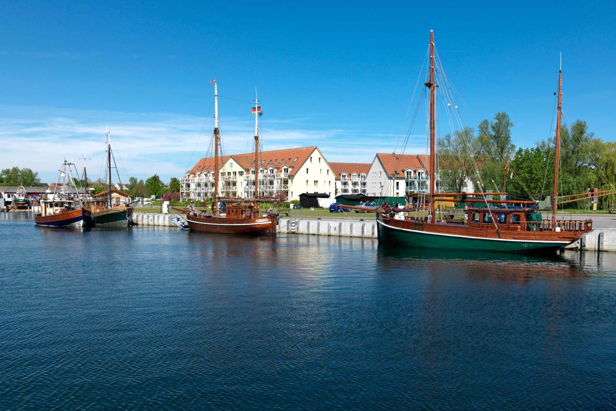 Mann Un Fru - Residenz Am Yachthafen Apartment Kirchdorf  Exterior photo